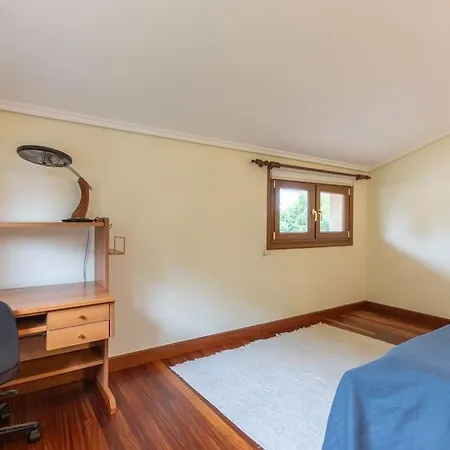 Caserio Entre Bilbao Y Urdaibai Morga