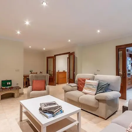 Caserio Entre Bilbao Y Urdaibai