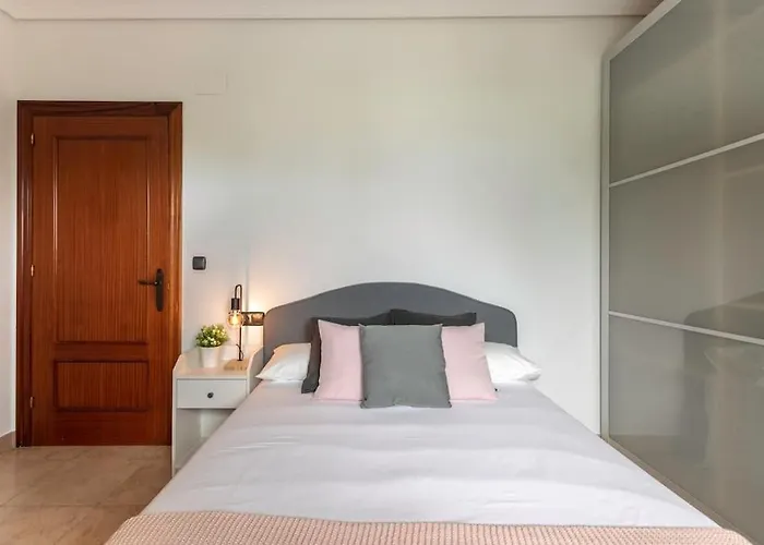 Caserio Entre Bilbao Y Urdaibai Morga