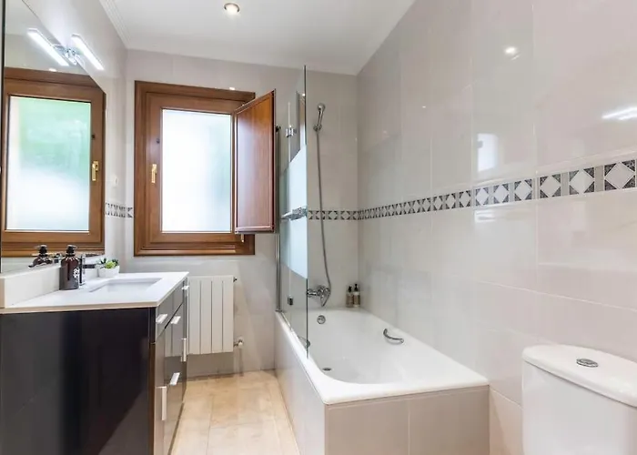 Caserio Entre Bilbao Y Urdaibai Сasa de vacaciones *