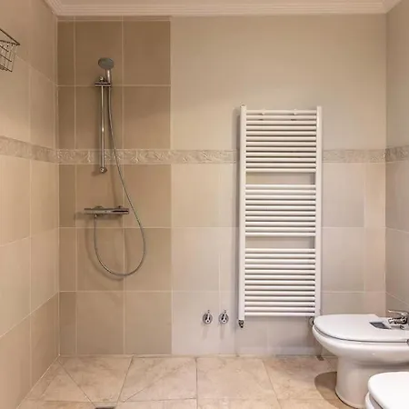 Caserio Entre Bilbao Y Urdaibai * Morga